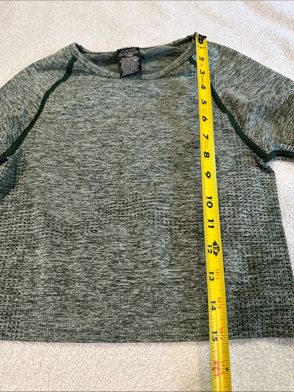 Women's Green Long-Sleeve Seamless Crew Sweater - Picture 6 of 6